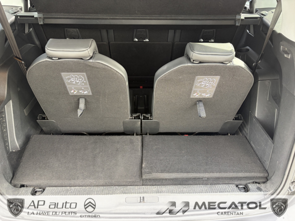 Peugeot 5008 (2) BlueHDi 130 S&S EAT8 CROSSWAY